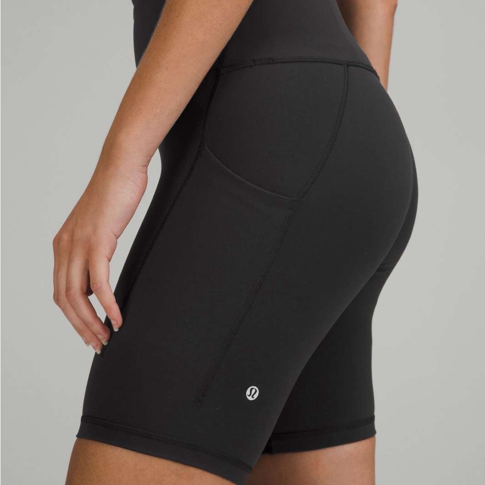 Lululemon wunder train shorts with pockets 6 inch